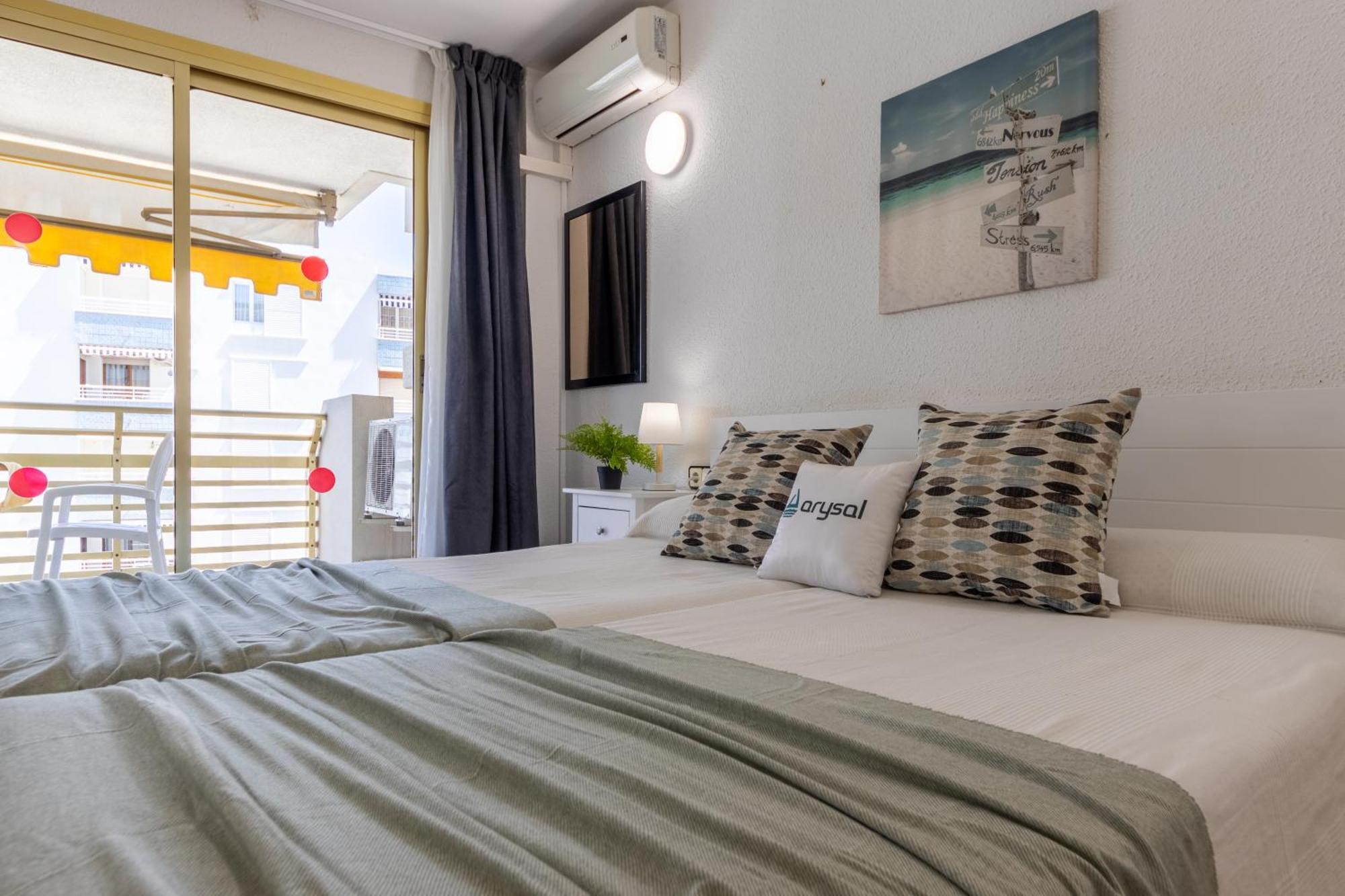Novelty I Arysal 2 Lejlighed Salou Eksteriør billede